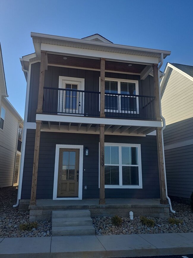 Building Photo - 2-Bedroom Home with Flex Room and Resort-Style Amenities at Highbury