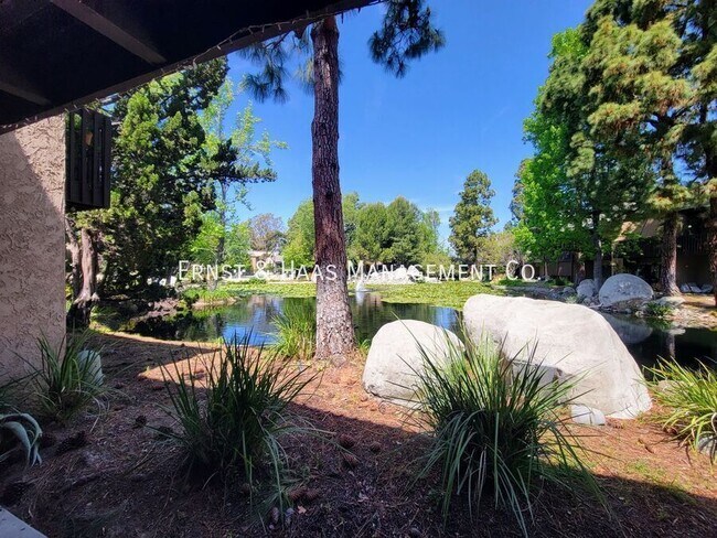 Building Photo - 7890 E Spring St