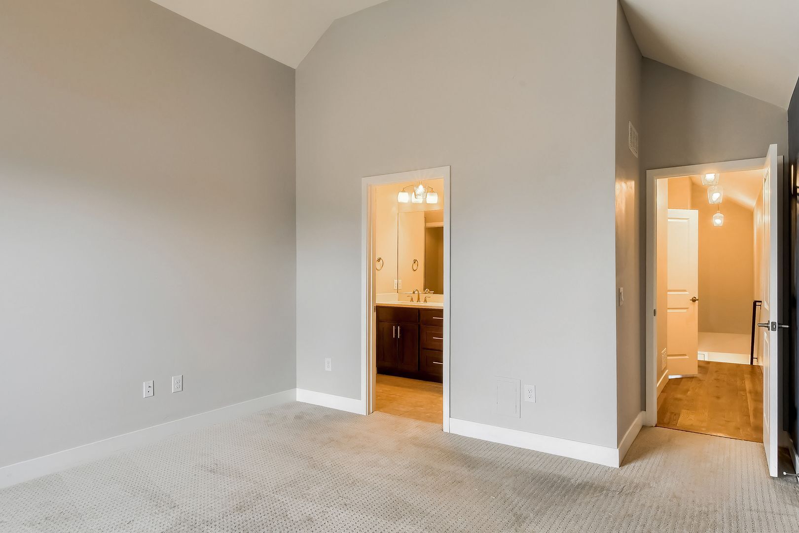 Building Photo - 755 S Krameria St