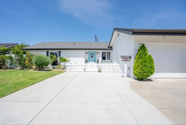 Primary Photo - 2534 N Canal St