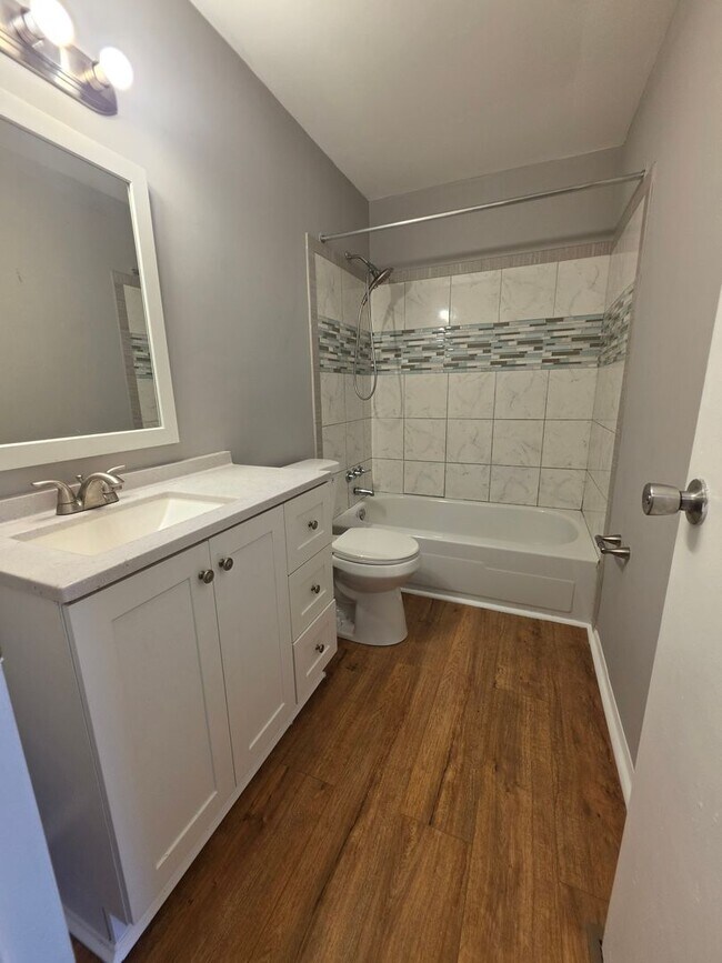 Building Photo - 1368 Harford Square Dr