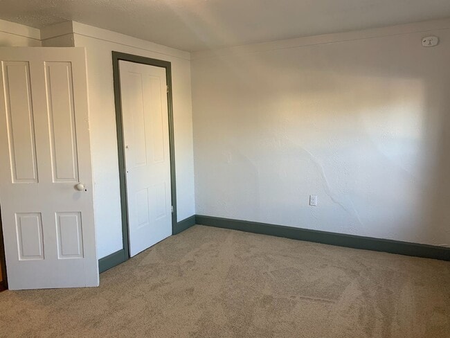 Building Photo - 2 Bedroom Home in Carlisle