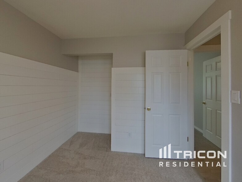 Building Photo - 1208 Atoka Dr