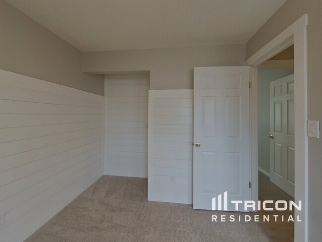 Building Photo - 1208 Atoka Dr