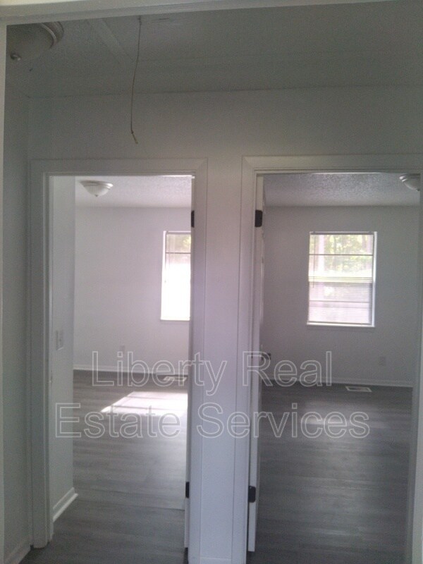 Building Photo - 901 Olmstead Dr