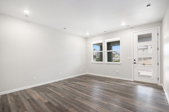 Building Photo - Sterling Ranch Stunner!!