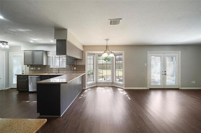 Building Photo - 4426 Echo Falls Dr