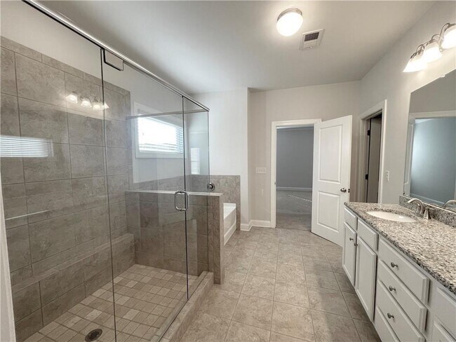 Building Photo - 4020 Adder Cir