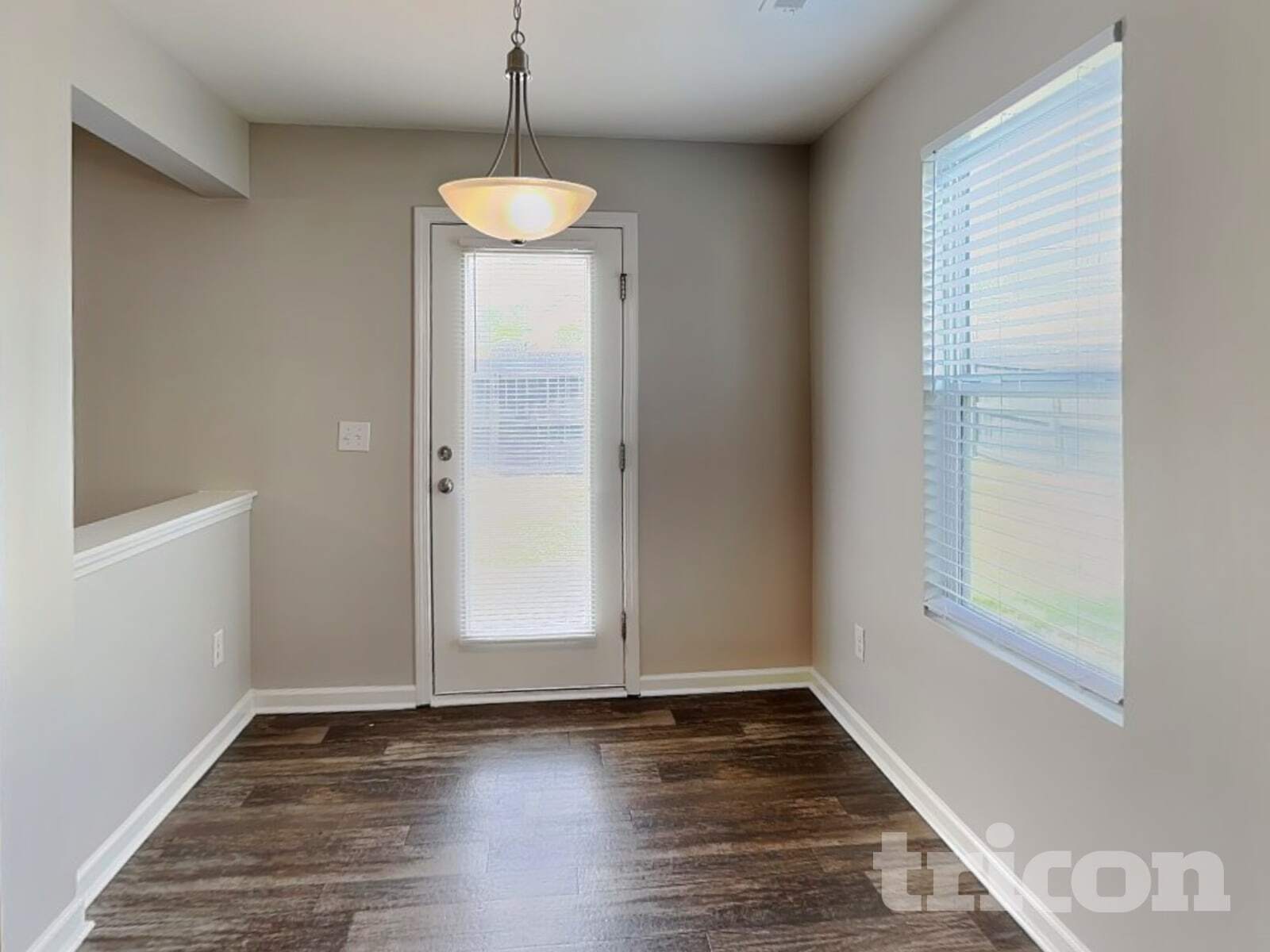 Building Photo - 1711 Sawtooth Ct