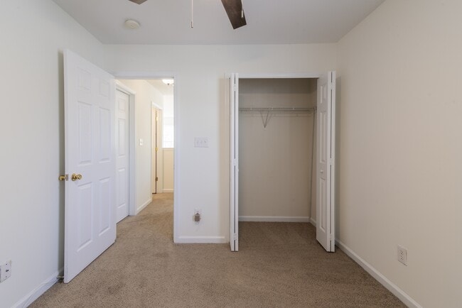 Building Photo - 18457 Streamline Ct