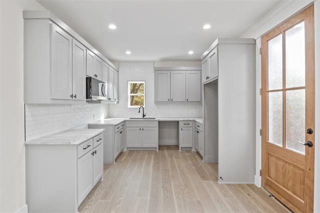 Building Photo - 2626 Burger Ave