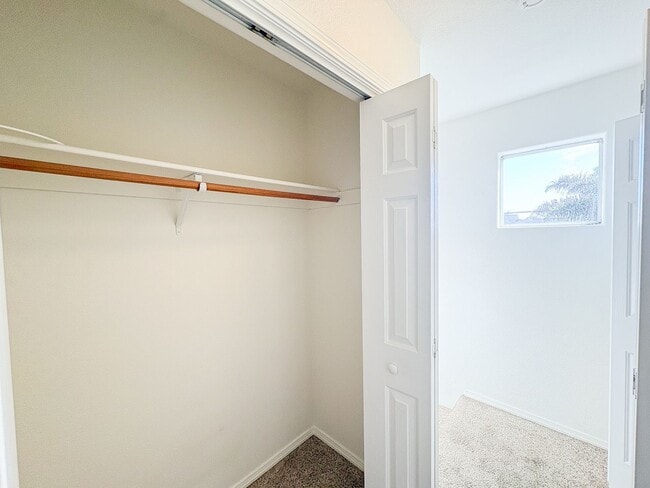 Building Photo - Unique 3 Bedroom, 3 Bathroom Home in Oceano