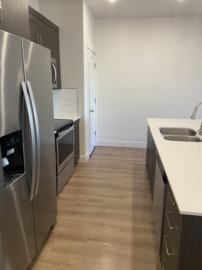 Building Photo - 445 S 1540 E