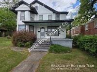 Building Photo - 1008 Kavanaugh Blvd