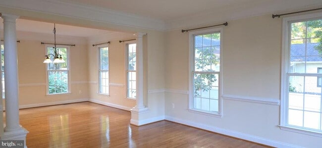 Building Photo - 1117 Aquia Dr