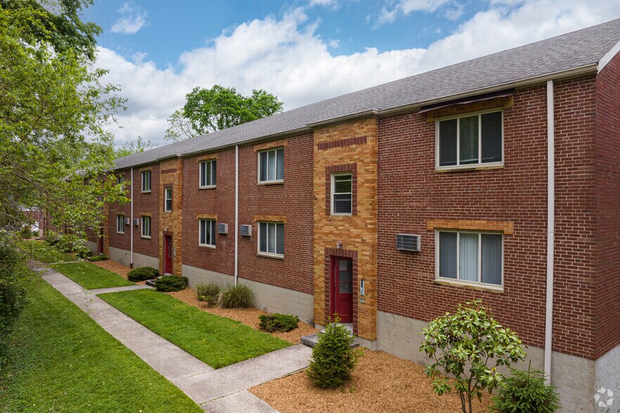 Leesburg Apartments HydePark/Oakley 4000 Leesburg Ln Cincinnati OH 45209 Apartment Finder