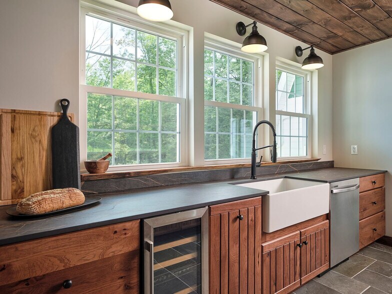 Building Photo - 3169 Spruce Cabin Rd