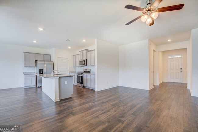 Building Photo - 4113 Spencer Ln