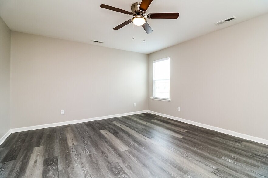 Building Photo - 232 Pamlico Dr
