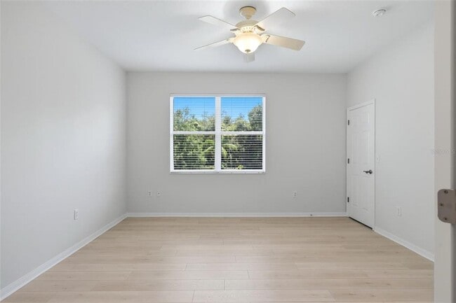 Building Photo - 3717 Parkridge Cir