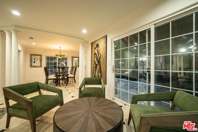 Building Photo - 2461 Jupiter Dr