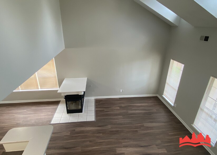 Building Photo - 7019 S Estacada Way