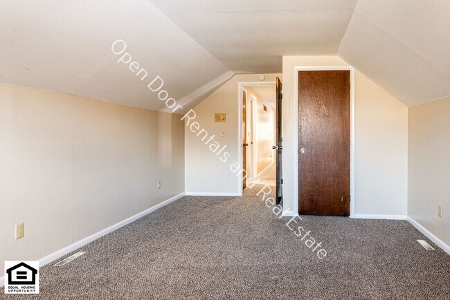 Building Photo - $300 off first months rent. Beautiful HOME! Schedule a showing today!