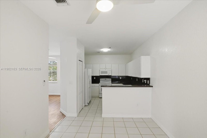 Building Photo - 4435 SW 160th Ave