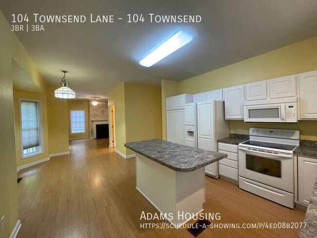 Building Photo - 104 Townsend Ln