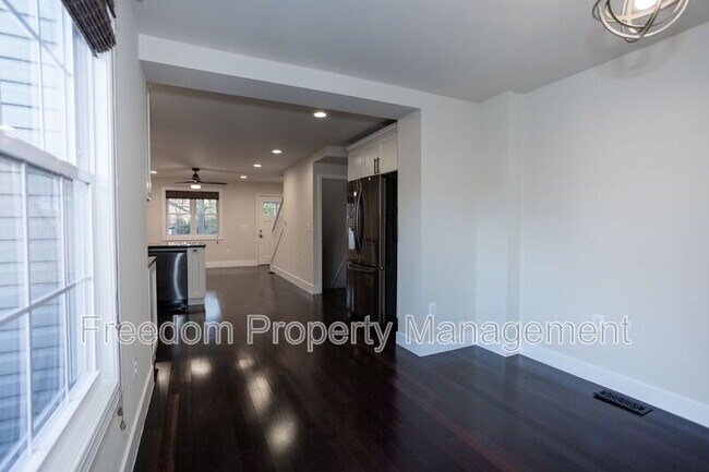 Building Photo - 102 Lynhaven Dr