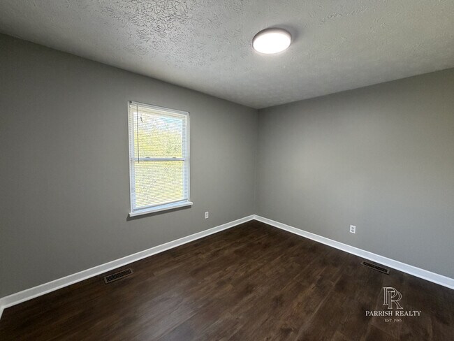 Building Photo - 510 Park Ln