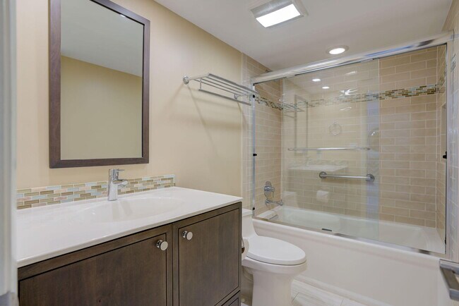Building Photo - 400 Ocean Trail Way