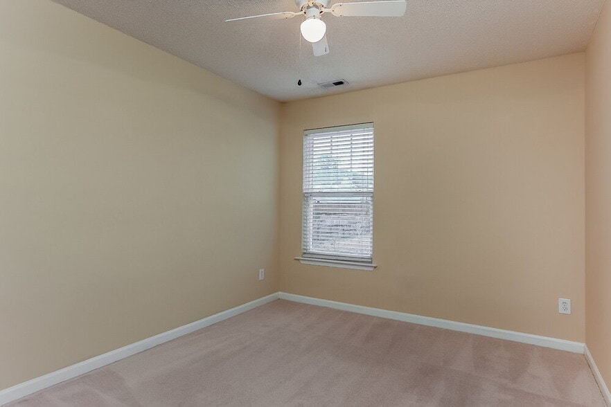 Building Photo - 3617 Croydon Mill Way