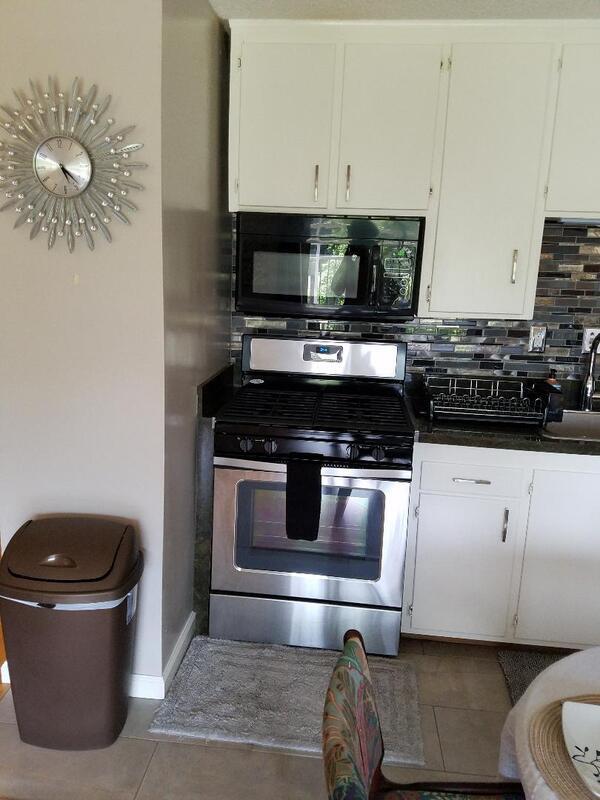 Building Photo - 355 Kalanianaole St