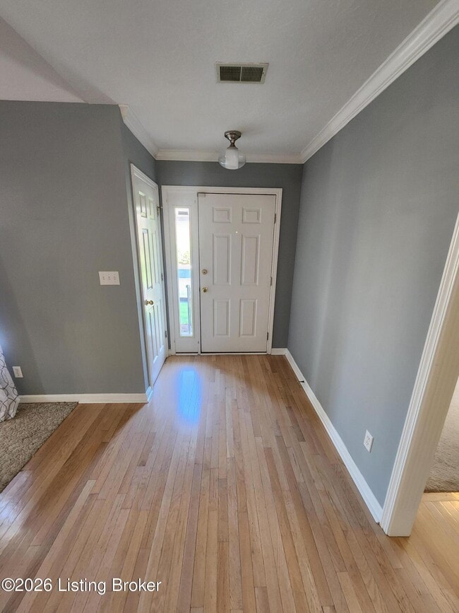 Building Photo - 10828 Glenway Pl