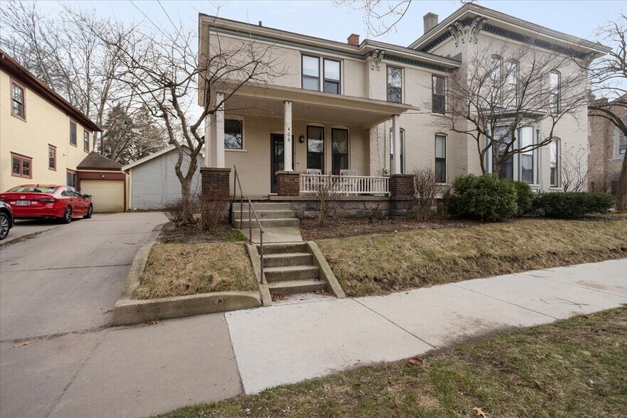 Building Photo - 246 Prospect Ave NE