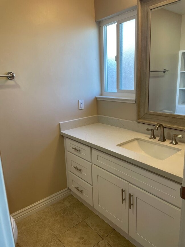 Building Photo - Beautiful 3bed/2ba house on Cul-de-sac. Great location with Cupertino Schools.