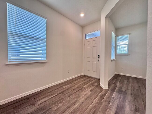 Building Photo - 2697 Kinsale Ln