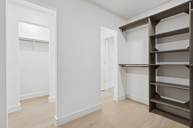 Building Photo - 12417 Quincy Ln