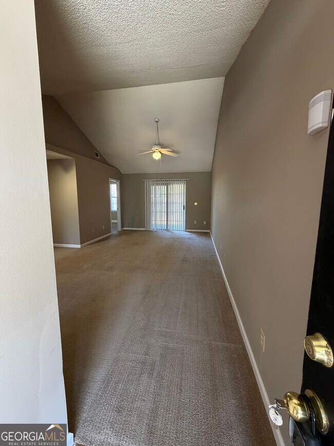 Building Photo - 409 Baltic Ct