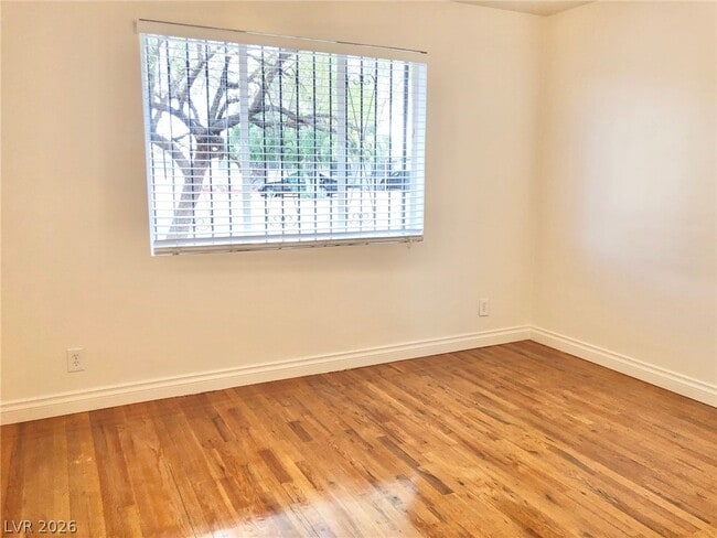 Building Photo - 2300 Santa Clara Dr