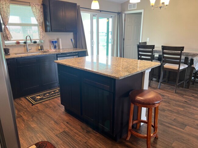 Building Photo - 1206 Venus Loop