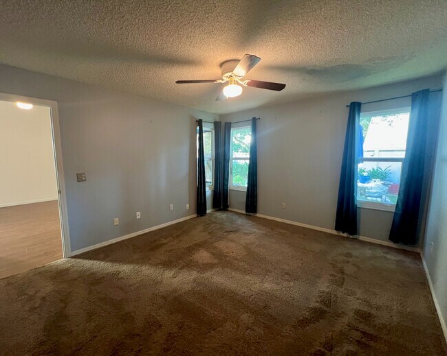 Building Photo - 6677 Ryan Chase Ct