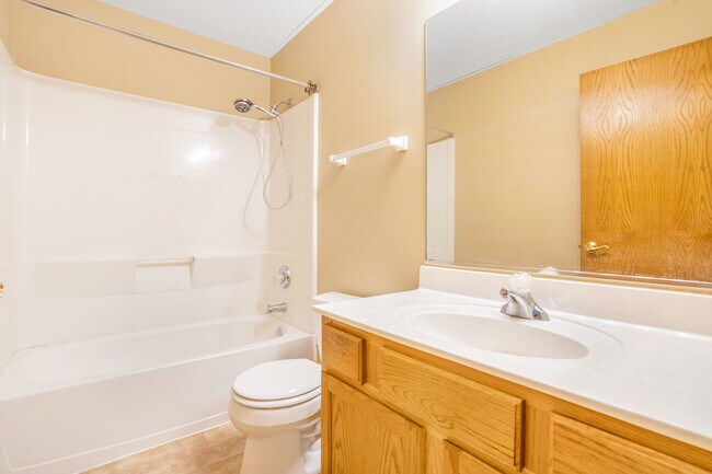 Building Photo - 2760 Packford Ln