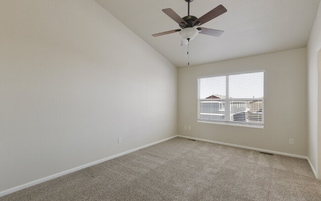 Building Photo - “Move-In Ready Townhome – November Rent Free!”