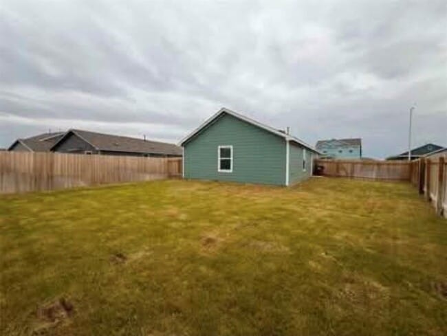 Building Photo - 420 Halfmoon Dr