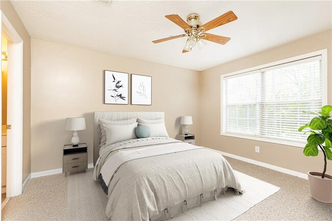 Building Photo - 2014 River Heights Walk SE