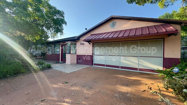 Building Photo - 2410 Sable Dr