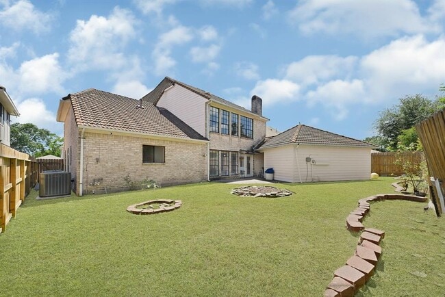 Building Photo - 3555 Ashfield Dr