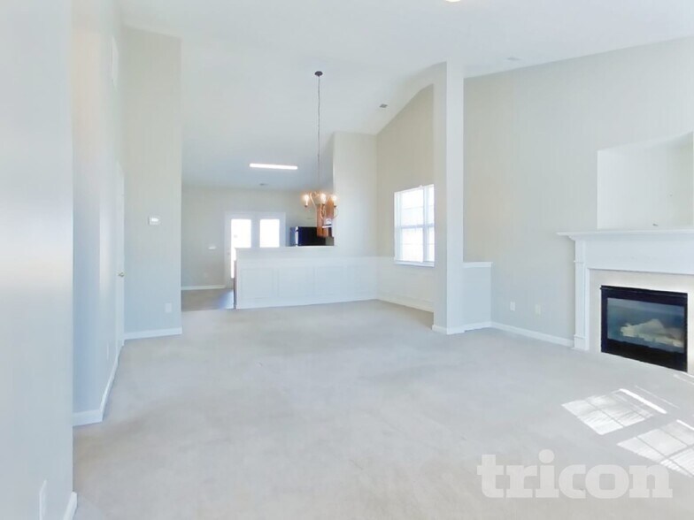 Building Photo - 1427 Wilshire Way